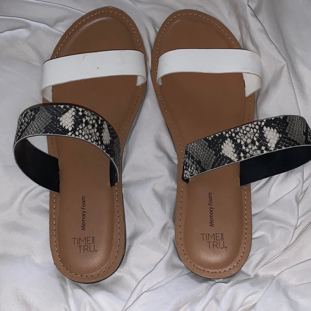 Women’s Time & Tru 2 strap sandal 11